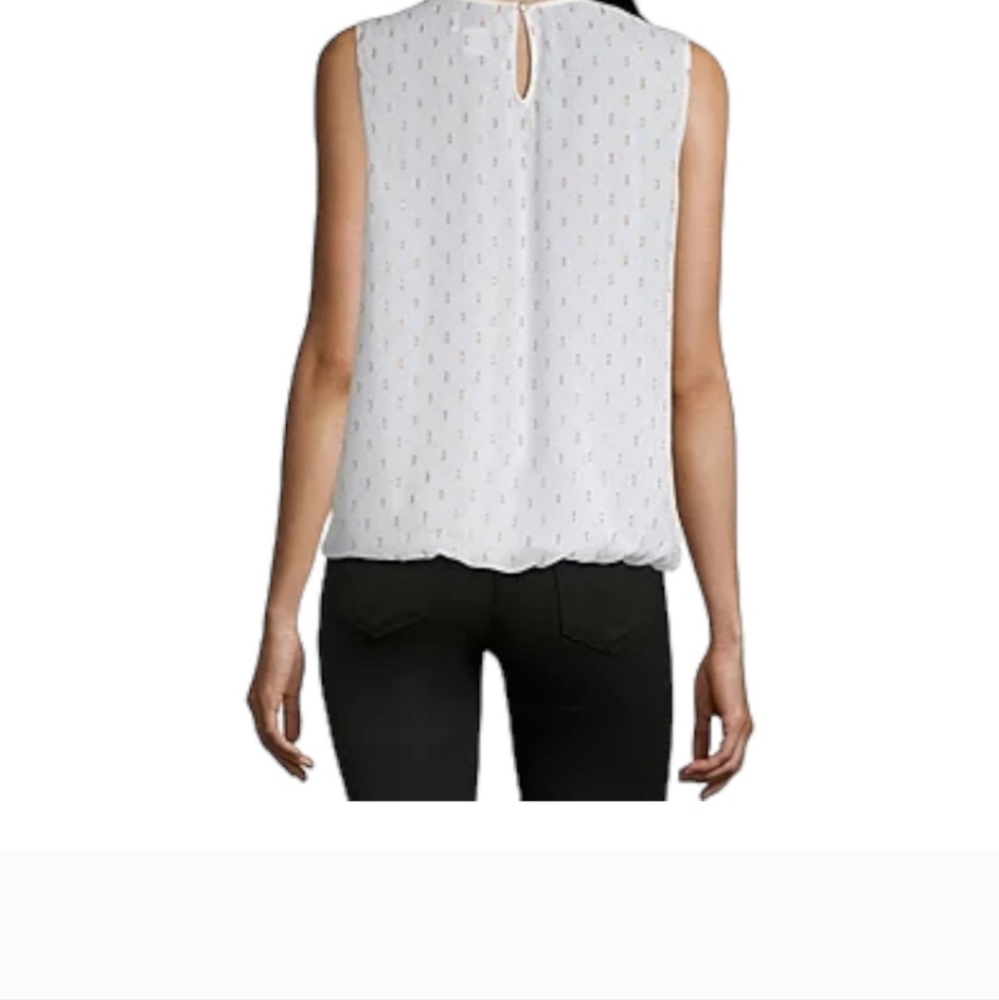 Liz Claiborne White Textured Sleeveless Blouse